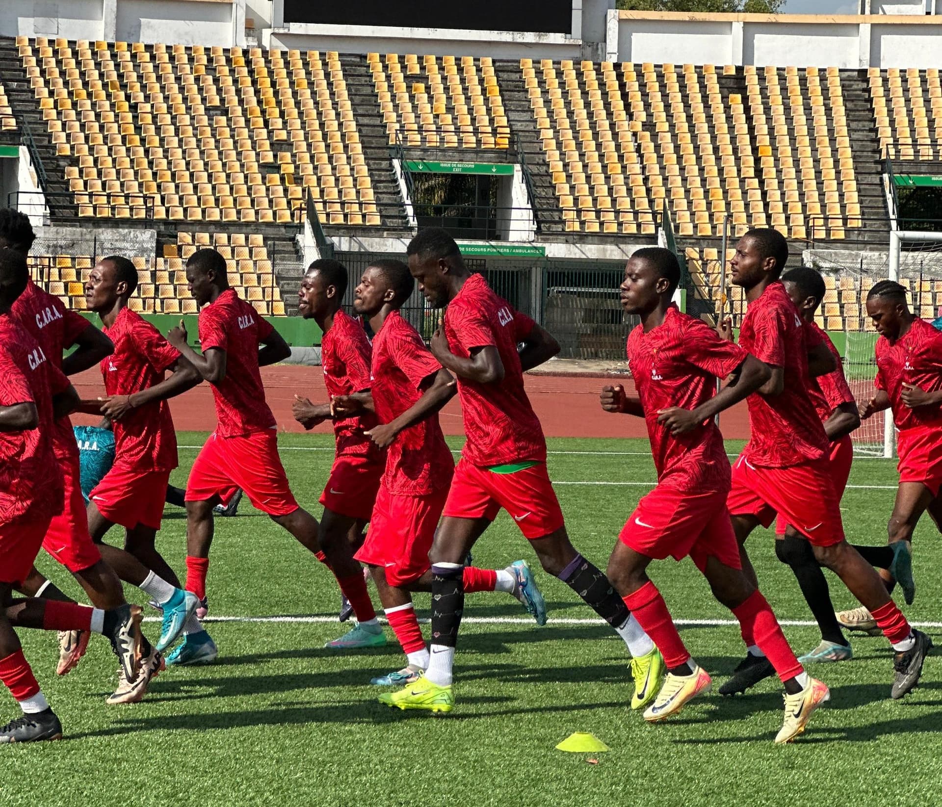 CARA domine AS Vegas 3-0